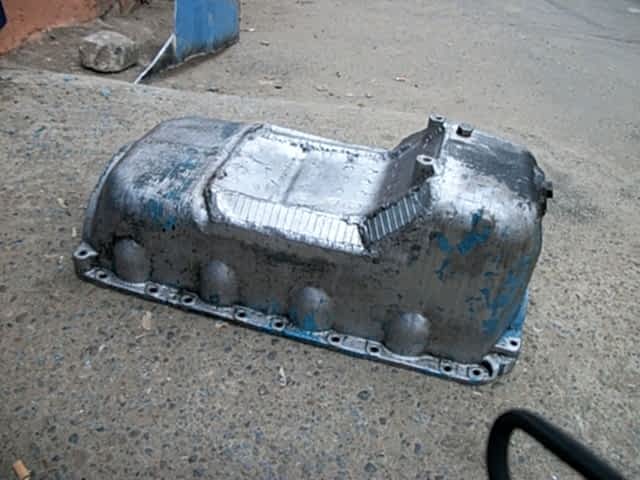 Поддон масляного картера двигателя трактора Поддон масляного картера двигателя трактора