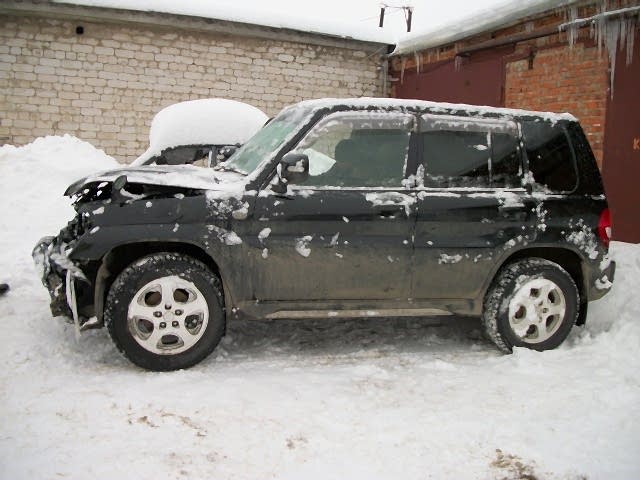 Повреждение носовой части средней тяжести Повреждение носовой части средней тяжести