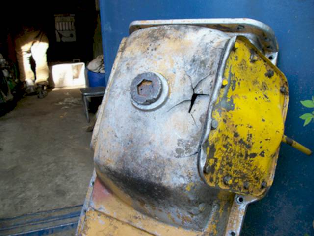 Алюминиевый поддон двигателя трактора Алюминиевый поддон двигателя трактора