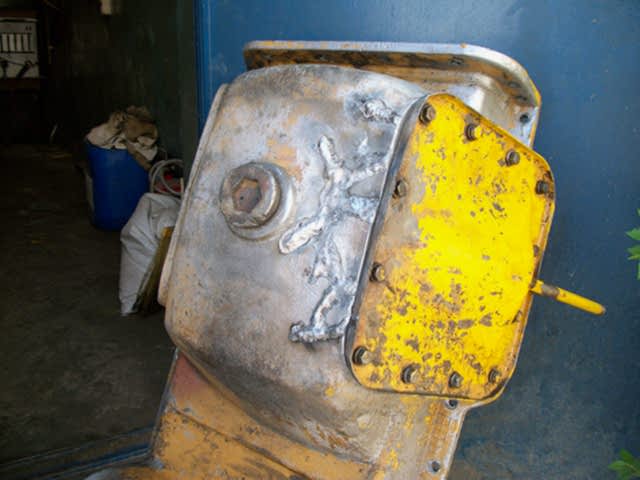 Алюминиевый поддон от трактора Алюминиевый поддон от трактора