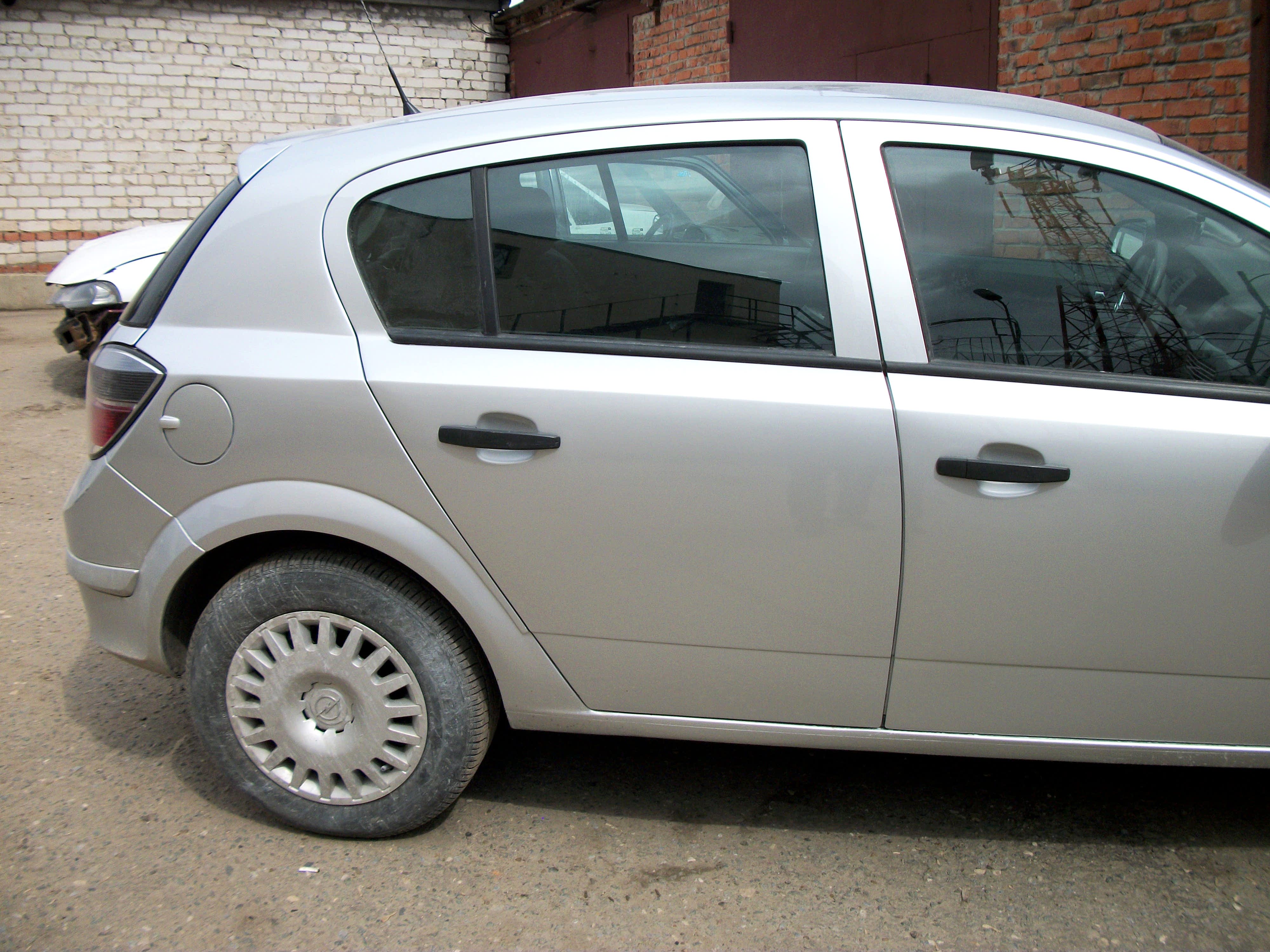 Замена задней правой части кузова Замена задней правой части кузова