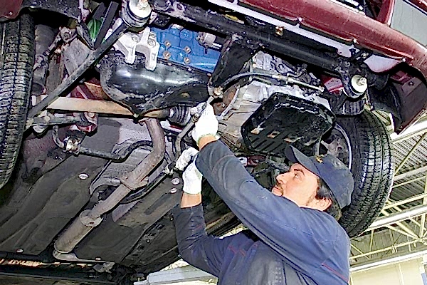 двигатель, коробка передач